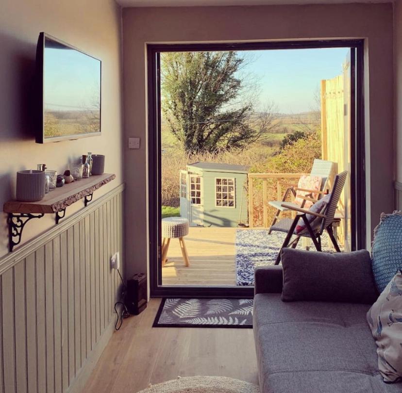 Meadow View - A Studio With Free Parking And A Sunny Terrace Lewes Esterno foto